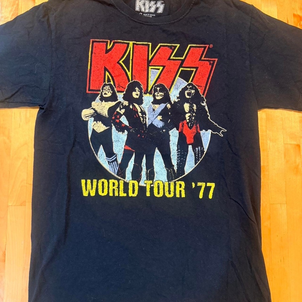 KISS band tee world tour 1977 graphic t shirt vintage‎ style black tee